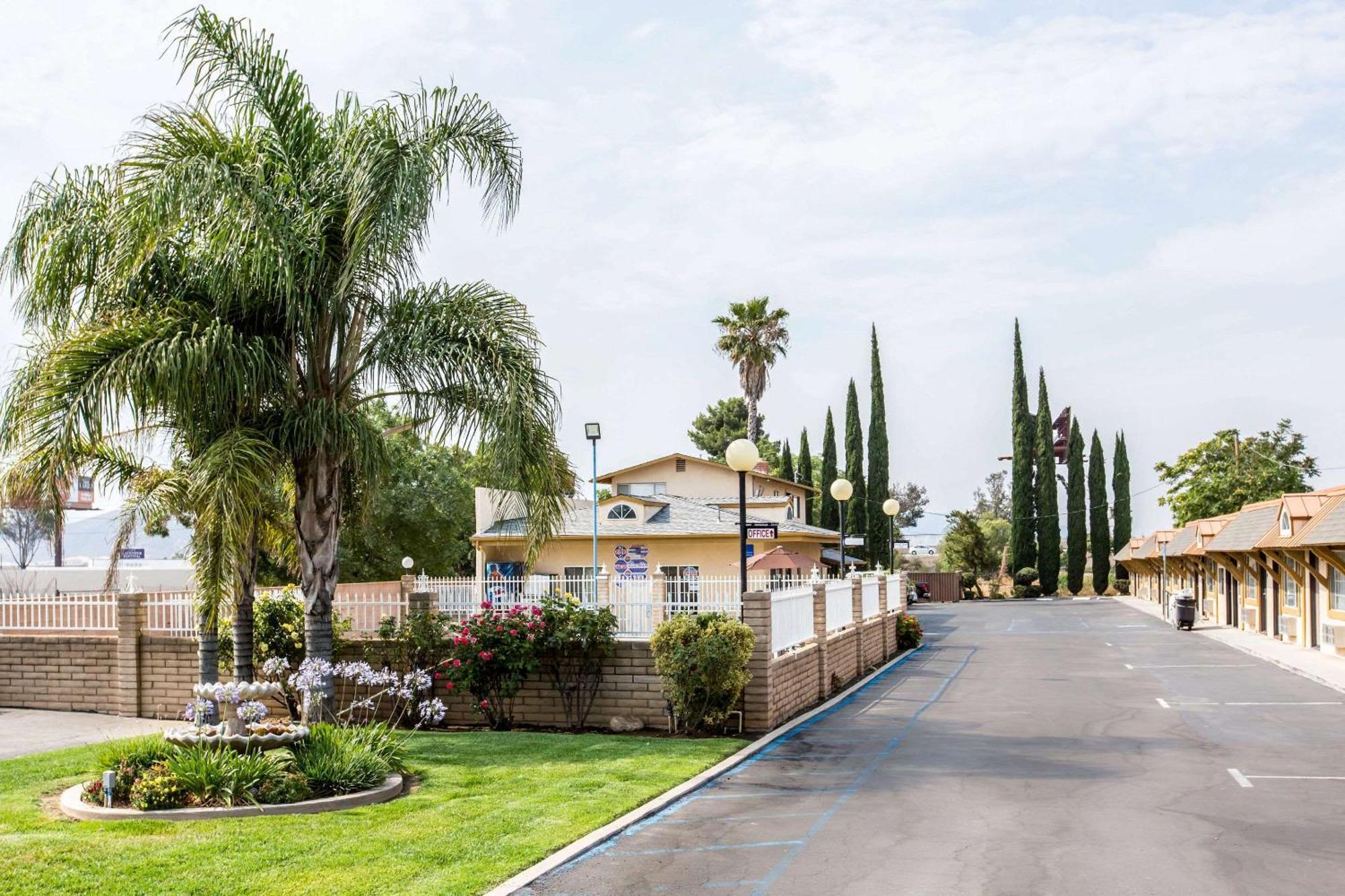 Rodeway Inn Beaumont Dış mekan fotoğraf