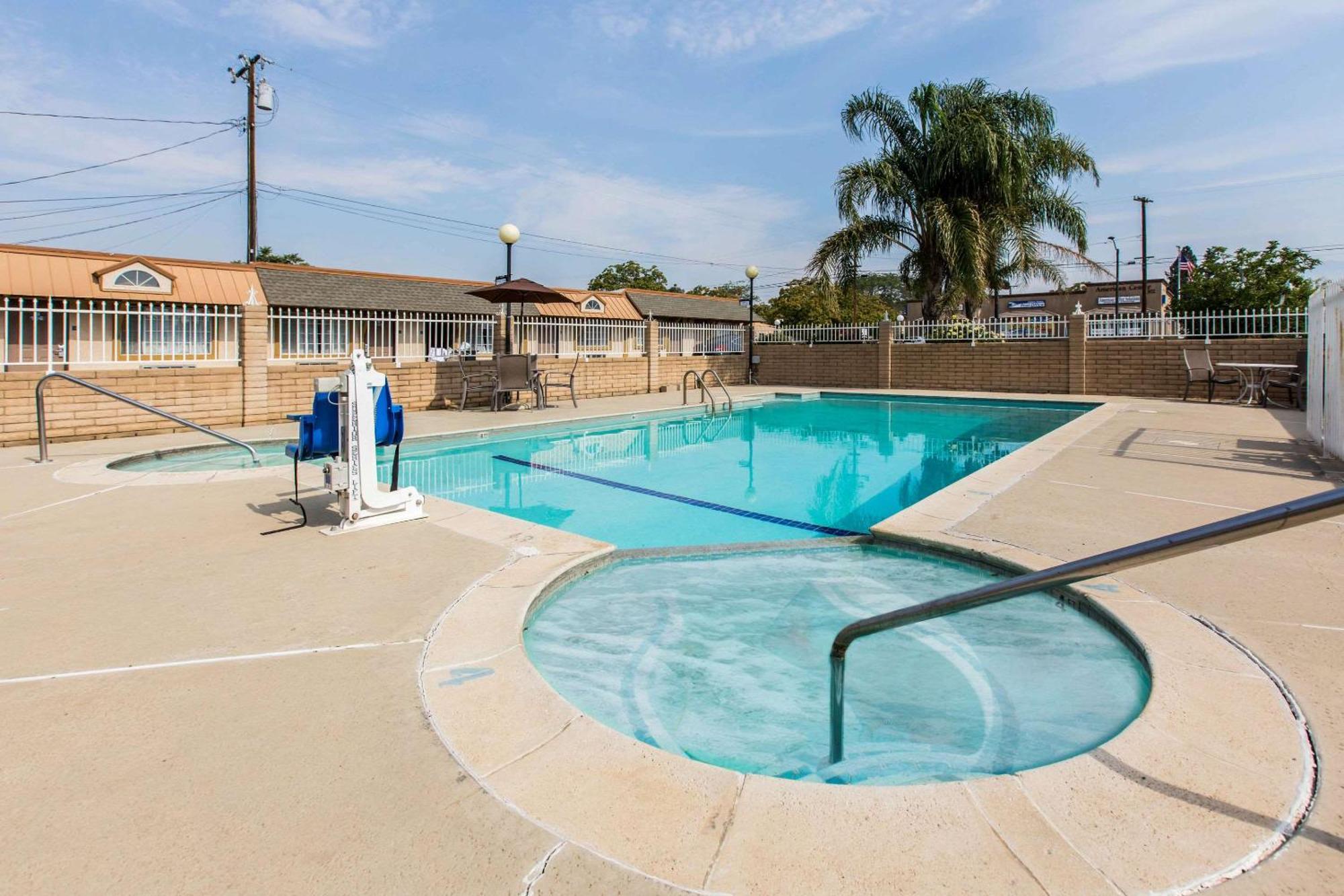 Rodeway Inn Beaumont Dış mekan fotoğraf