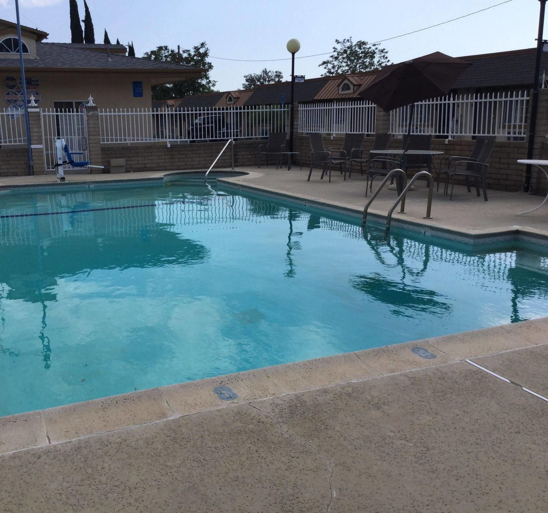 Rodeway Inn Beaumont Dış mekan fotoğraf